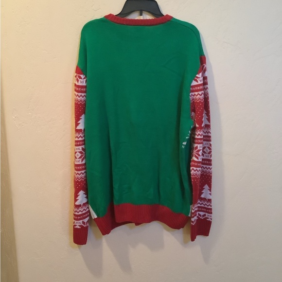 XXlarge peanuts sweater - Picture 3 of 3
